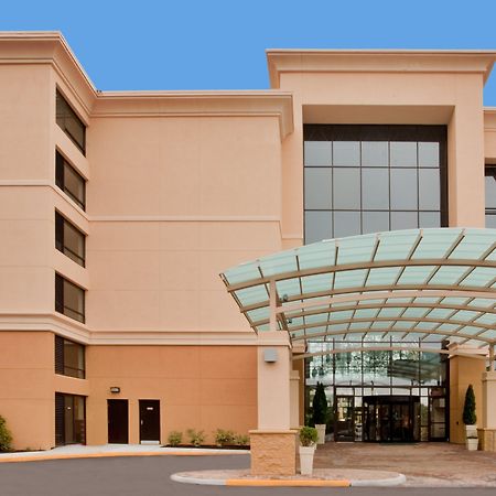 Holiday Inn Virginia Beach - Norfolk, An Ihg Hotel Exterior photo