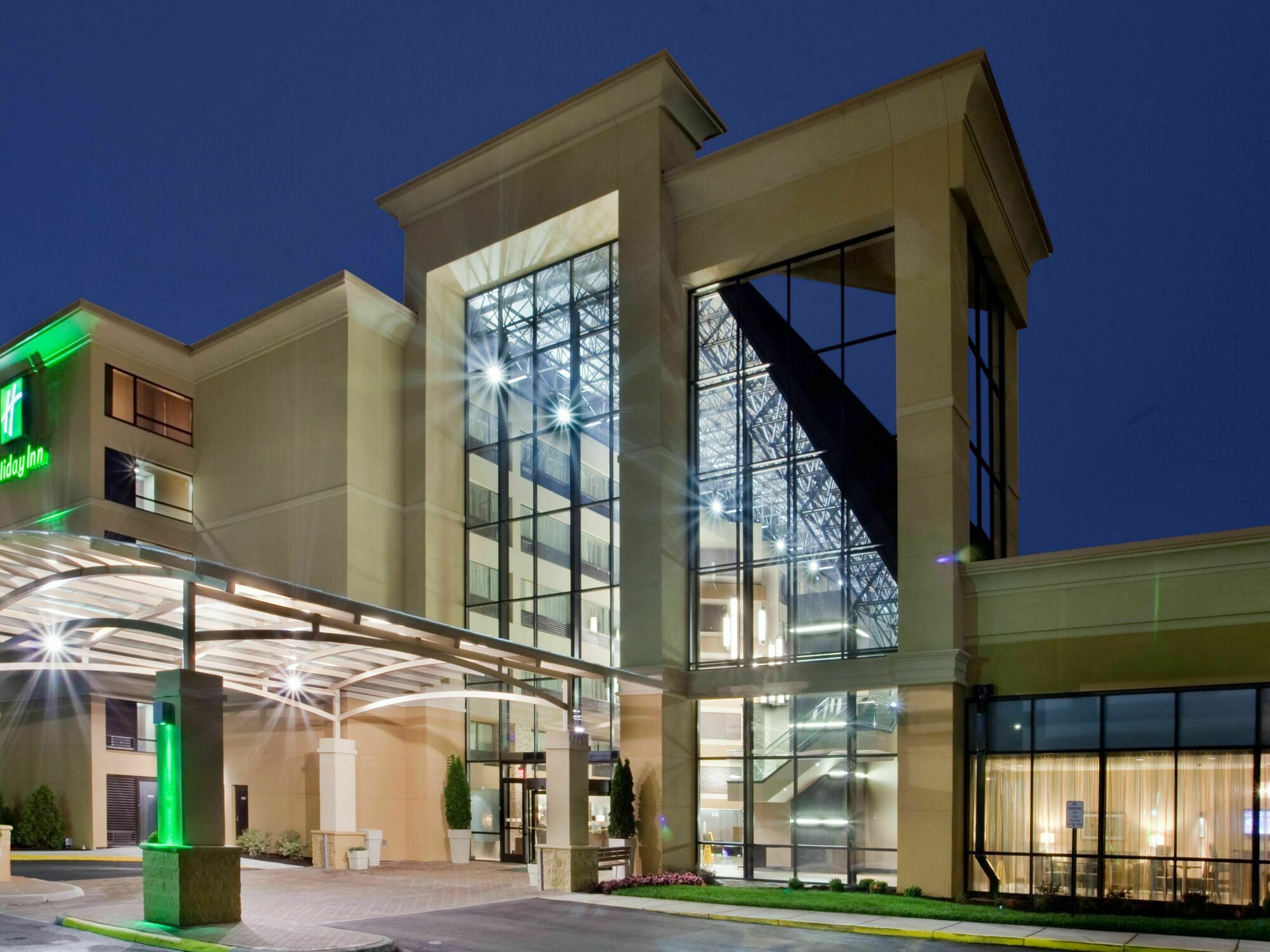 Holiday Inn Virginia Beach - Norfolk, An Ihg Hotel Exterior photo